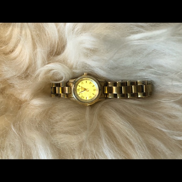Gold Michael Kors Watch - Picture 4 of 4
